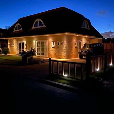 Beach Bungalow 헬레보에스루이스 외부 사진